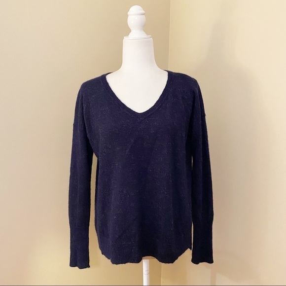 Peruvian Connection Alpaca / Wool V-Neck Blue Sweater - XS - Picture 9 of 9